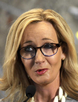 J.K Rowling om Nilus Langballes forvandling: - Advar meg neste gang