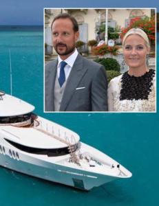 Luksus-yachten fra kronprinsfamiliens ferie spores til skatteparadis