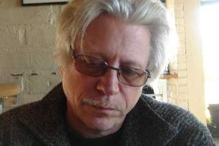 �RETS FLAUESTE: Redakt�r Helge �grim i Journalisten fikk kjeft av eieren, Norsk Journalistlag. Hans �synd�? � tillate nettdebatt uten forh�ndsredigering. Foto: PRIVAT