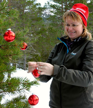 PYNTER TIL JUL: Marit har aldri v�rt p� Julaftan p� julaften, men her gj�r hun litt stas p� sitt unike sted.
