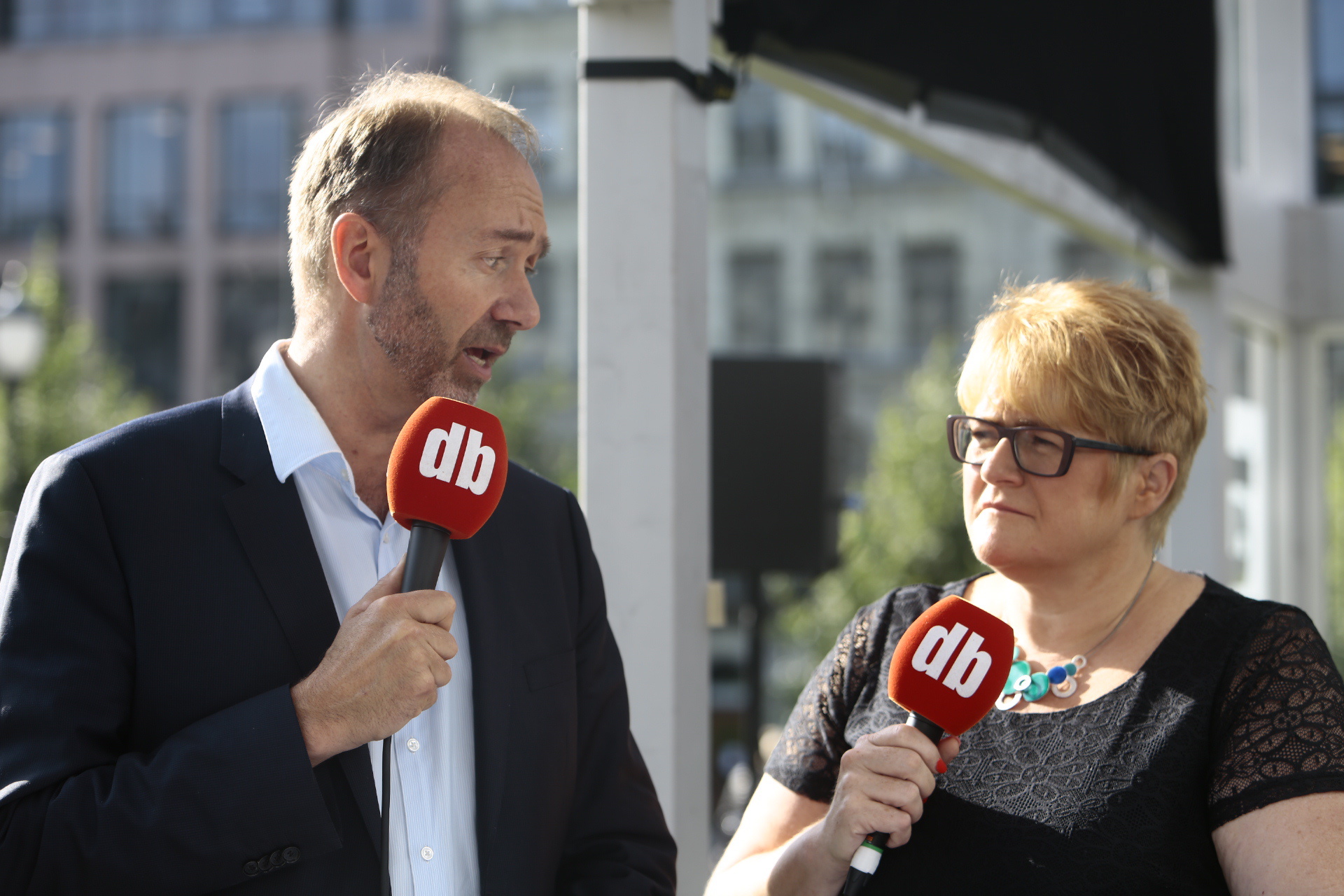 Trond Giske og Trine Skei Grande under skoledebatten. 