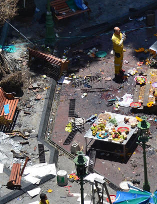 Tre personer p�grepet for Bangkok-bombe