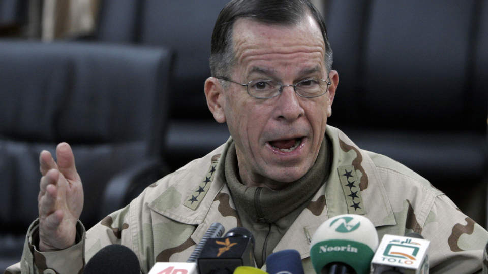VIL SENDE FLERE: USA planlegger � sende mellom 20 000 og 30 000 flere soldater til Afghanistan innen neste sommer, opplyste forsvarssjef Mike Mullen l�rdag. Foto: RAHMAT GUL / SCANPIX