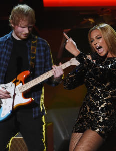 I natt kan Erna bli stjerna sammen med Beyonc�