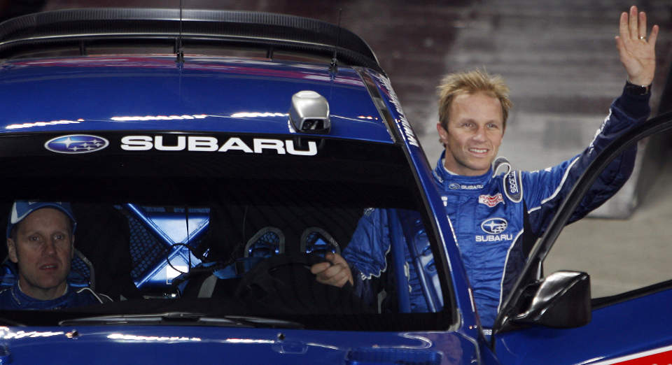 FARVEL TIL RALLY IRLAND: Petter Solberg klarte ikke fristen som var klokka 12 i dag.  Foto: AP/Junji Kurokawa