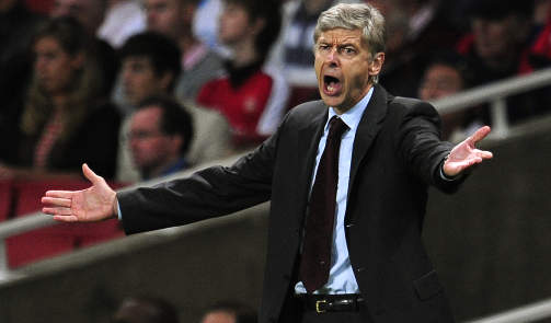 ANGRER: Arsene Wenger kan saktens sl� oppgitt ut med armene. Arsenal-manageren hadde muligheten til � kj�pe Didier Drogba for �n million kroner tilbake i 2002. Det ville, i etterp�klokskapens navn, ha v�rt et r�verkj�p av de sjeldne.Foto: SCANPIX/REUTERS/Dylan Martinez