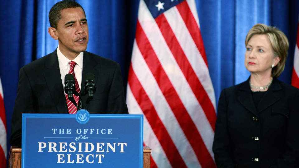 KONGE OG DRONNING: Ingen har noen sinne svidd av s� mye penger p� en presidentvalgkamp som Barack Obama. Men til gjengjeld er han b�de USAs p�troppende president og den mann i verden amerikanerne beundrer mest. S� mye faktisk, at alle andre menn faller i skyggen. Hillary Clinton er den kvinnen i verden som beundres mest. Ogs� det med god margin. Foto: Scott Olson/Getty Images/AFP