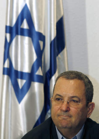 BETENKT: Hamas lover n� hevn etter den massive israelske offensiven. Ehud Baraks liv skal tas. Foto: Gil Cohen Magen/REUTERS/Scanpix