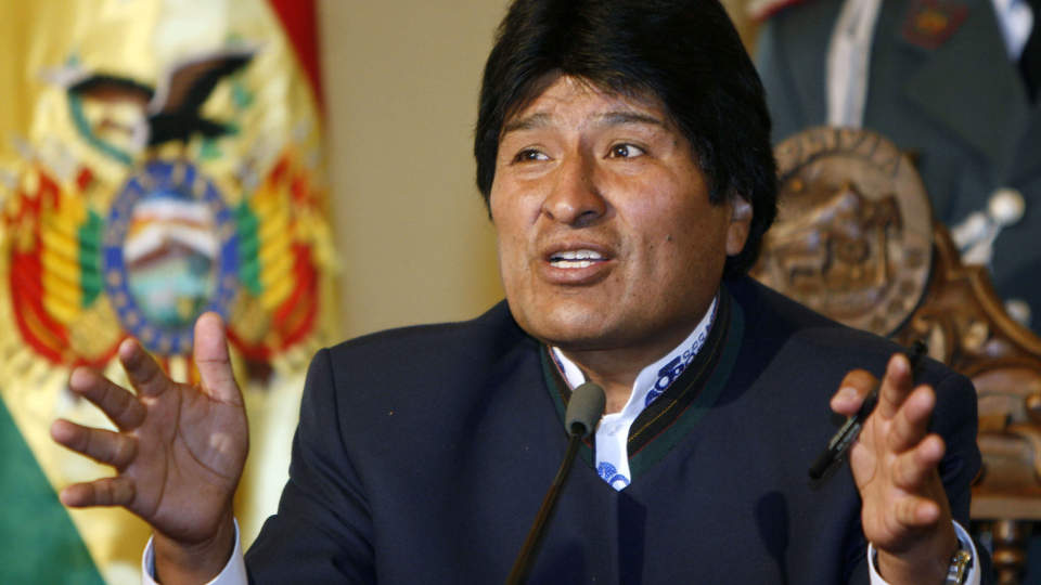 Boliviaa president Evo Morales innr�mmer at en del av kokaplantene brukes til � lage kokain.  Foto: AFP/SCANPIX