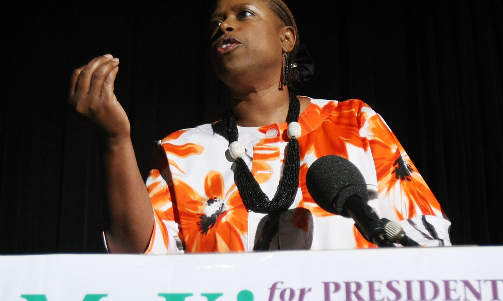 STILTE TIL VALG: Men det ble Barack Obama, og ikke Cynthia McKinney, som ble USAs f�rste afroamerikanske president. Foto: Mario Tama/Getty/AFP/Scanpix