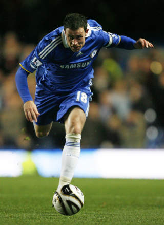 FORLATER CHELSEA?: Wayne Bridge kan v�re aktuell for Manchester City i en overgang verdt 100 millioner kroner.  Foto: SCANPIX