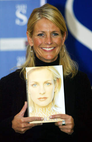 KONTROVERSIELL: Ulrika med sin kontroversielle biografi. Foto: REUTERS/Russell Boyce