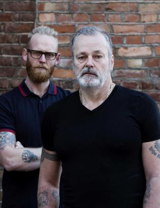 I sin nye bok skriver Eirik Jensen om et spektakulært ran og et attentat mot justisministeren