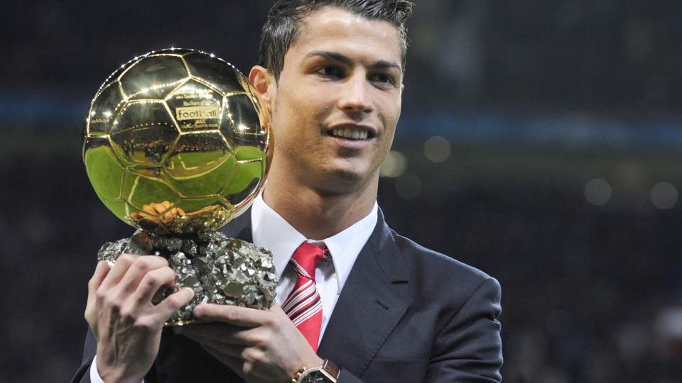 IKKE GOD NOK: Cristiano Ronaldo tok Ballon d'Or for 2008 foran Leo Messi, men argentineren finner ikke plass til portugiseren p� sin dr�mmeellever fra 2008.  Foto: SCANPIX/REUTERS/Nigel Roddis