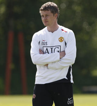 R�DGIVER: Ole Gunnar Solskj�r ga 17-�ringen gode skussm�l. Foto: AP