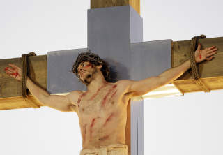 ROMERNE KORSFESTET JESUS: Korsfesting var blant annet en romersk tradisjon. For de kristne ble Jesu korsfestelse et viktig religi�st symbol, med fortellingen om gudes�nnen som d�de p� korset for menneskenes synder og sto opp igjen. Foto: AP/Rick Rycroft