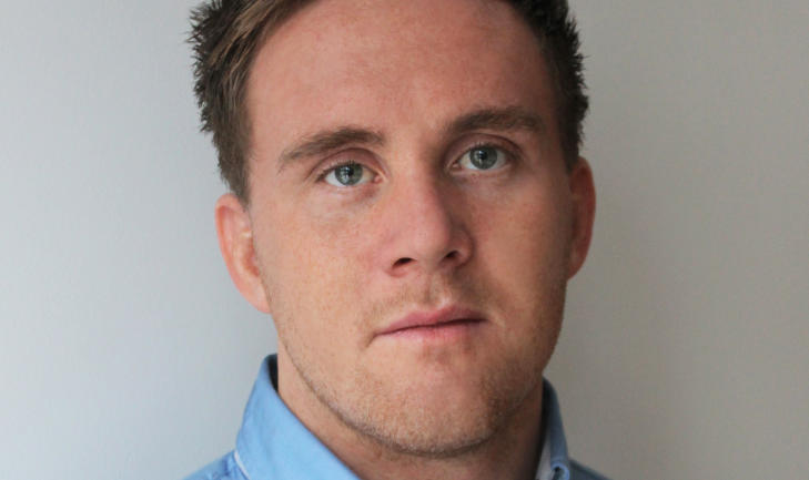 VIL STUDERE: Stian Kristoffer Solgård (25) ble i fjor permittert fra jobben som elektriker i oljebransjen. Han ønsker å fullføre videreutdanningen han er halveis ferdig med, men for å gjøre det kan kan han ikke motta dagpenger fra NAV. Foto: Privat VIL STUDERE: Stian Kristoffer Solgård (25) ble i fjor permittert fra jobben som elektriker i oljebransjen. Han ønsker å fullføre videreutdanningen han er halveis ferdig med, men for å gjøre det kan kan han ikke motta dagpenger fra NAV. Foto: Privat