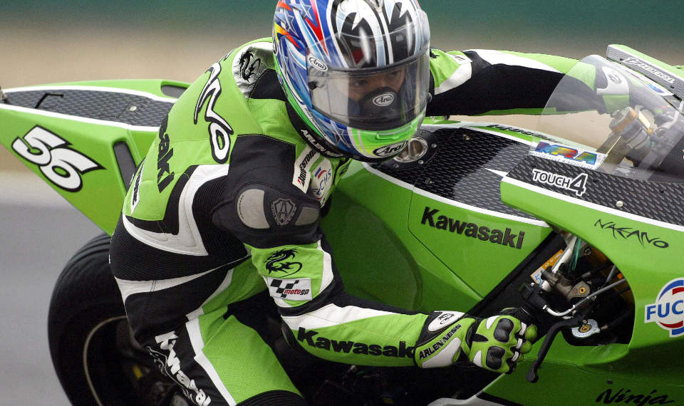 TYNNES I REKKENE: Etter at Kawasaki Heavy Industries annonserte at de trekker seg fra videre satsning p� motorsport, er det bare Toyota og Yamaha igjen blant japanske produsenter i toppen av internasjonal motorsport.Foto: AFP PHOTO/Peter PARKS