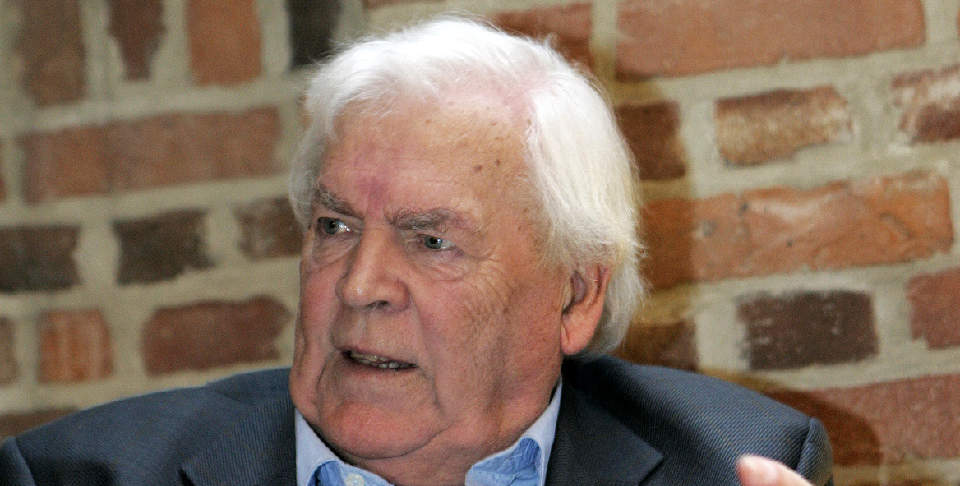 SINT MEN LETTET: Thorbj�rn Berntsen er lettet over at han ble frifunnet for p�stander om pensjonsjuks, men er forbanna p� riksrevisor J�rgen KOsmo og media som hengte ham ut som en som forsyner seg av fellesskapets kasse. Foto: St�le Andersen / SCANPIX