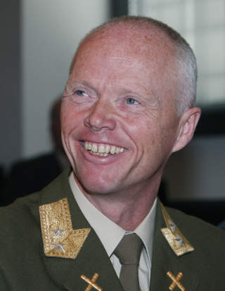 GODT INNTRYKK:  H�rsjef H�ren Robert Mood skal ha gitt et vedig godt inntrykk p� intervju hos FN. Foto: Bj�rn Sigurds�n / SCANPIX
