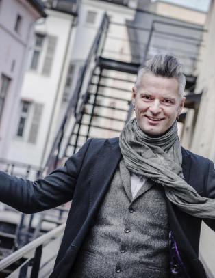 - Ei dame hadde tatovert trynet mitt på armen sin. Det var litt skremmende