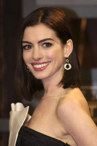 D�RLIG ERFARING: Skuespiller Anne Hathaway sier dr�mmemannen er en som holder seg til loven. Foto: Scanpix/Reuters