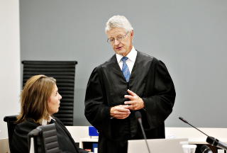 BLE LURT: Advokat Harald Stabell er positv til at Malthe-Sørenssen endelig har lagt kortene på bordet og erkjent bløff.
Foto: Nina Hansen / Dagbladet BLE LURT: Advokat Harald Stabell er positv til at Malthe-Sørenssen endelig har lagt kortene på bordet og erkjent bløff.
Foto: Nina Hansen / Dagbladet