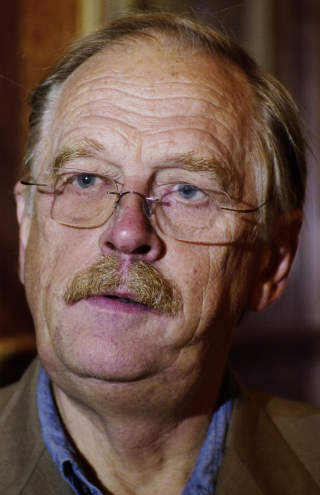 SLAKTET KILDEKRITIKKEN: Statsviter Trond Nordby har kritisert Behns framgangsm�te i konflikten.
Foto: Erlend Aas / SCANPIX