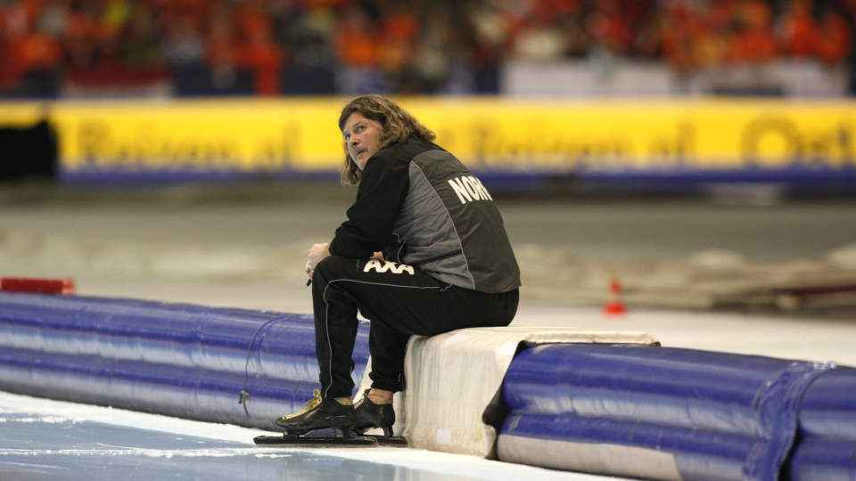 FORLENGET: Landslagstrener Peter Mueller har n� forlenget sin avtale med det norske landslaget til v�ren 2011.Foto: Bj�rn Sigurds�n / SCANPIX