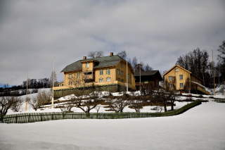 AULESTAD: Bj�rnstjerne Bj�rnsons dikterhjem kan v�re vel verdt et bes�k p� ferieturen. Foto: LARS EIVIND BONES