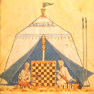 IKKE BARE KRIG: Dette verket viser en krsiten og en muslim som spiller sjakk. Det er fra senmiddelalderen. Foto: WIKIMEDIA IKKE BARE KRIG: Dette verket viser en krsiten og en muslim som spiller sjakk. Det er fra senmiddelalderen. Foto: WIKIMEDIA
