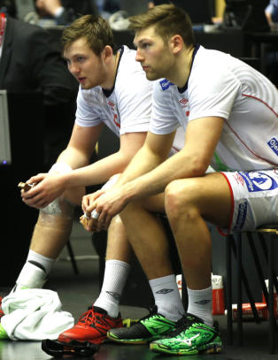 H�ndballgutta var langt nede i g�r, men om to m�neder f�r de en ny sjanse