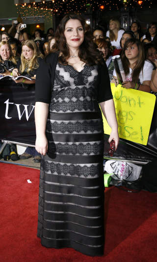FORFATTEREN: Stephenie Meyer har blitt mangemillion�r som f�lge av suksessen. FOTO: SCANPIX/REUTERS