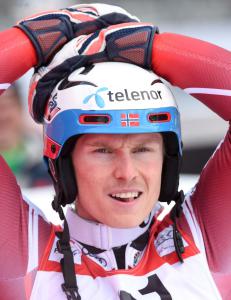 Kristoffersen fjerner mandlene: - Har ofte v�rt s�r i halsen
