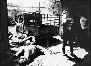 SABRA SHATILA: Massakrene av mellom 700 og 2000 palestinere i to flyktningeleire i Beirut var med p� � forme den norske opinionens st�tte til palestinerne. Leirene ble angrepet av kristne libanesiske falangister 16. - 18. september 1982, uten at de israelske styrkene, som beleiret Beritu, grep inn. Foto: REUTERS/Ali Jarekj
