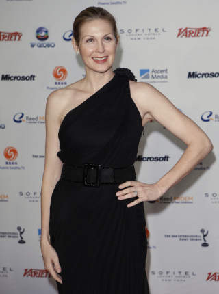 TILBAKE I TID: Kelly Rutherford spiller Lily van der Woodsen i originalserien. En ny serie skal ta for seg rollefiguren hennes som ten�ring.  Foto: SCANPIX / REUTERS/Chip East