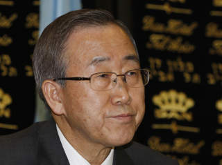 RASENDE: FNs generalsekret�r Ban Ki-moon satt i m�te med Israels forsvarsminister Ehud Barak da han fikk vite om bombingen av FNs bygninger i Gaza by. Foto: REUTERS/Gil Cohen Magen/SCANPIX