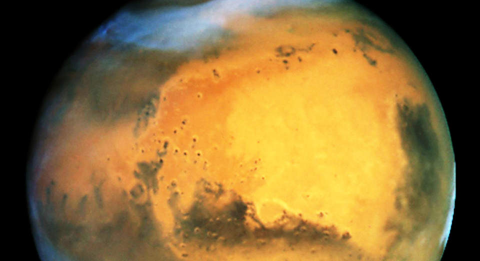 G�TEFULL NABO: Fascinasjonen for v�r naboplanet Mars har v�rt stor til n�r sagt alle tider - og den blir neppe mindre etter kveldens store Nasa-pressekonferanse. Foto: NASAS �HUBBLE�-TELESKOP/AP/SCANPIX