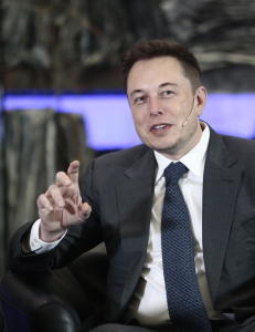 Spetalen og Musk rykende uenige om elbilens fremtid