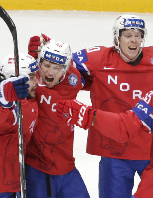 Norge med sterk VM-skalp etter hockeydrama. Sjefen var likevel irritert