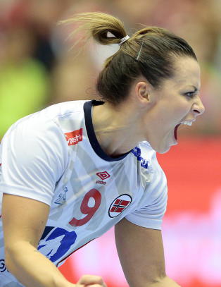 M�rk og Mitrovic ble �rets spiller