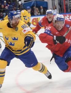 Norge raser etter hockeydrama mot Sverige: - En stor dommerskandale