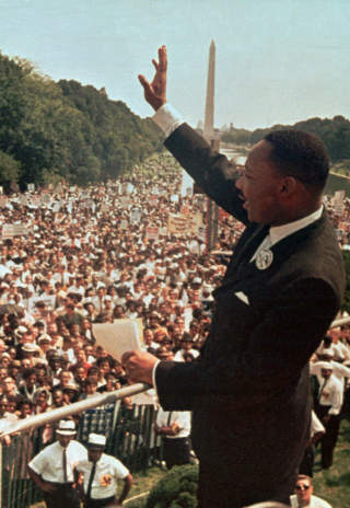 HADDE EN DR�M: Det var i Lincoln Memorial Dr. Martin Luther King Jr. hadde sin legendariske tale i 1963. Foto: SCANPIX/AP Photo