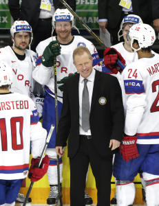 Roy Johansen gir seg etter femten år: - Vi spiller bedre hockey enn noen gang