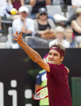 Roger Federer st�r over French Open: - Jeg er lei meg