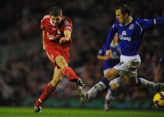 1-0: Her setter Gerrard inn lederm�let. Foto: Andrew Yates/AFP/Scanpix