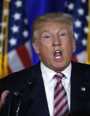 Endelig byttet Trump og Hillary roller