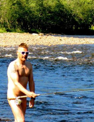 Snekkeren Rune vil f� hele Norge til � nakenfiske