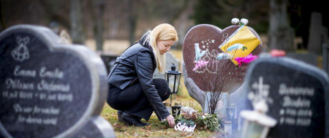 Emmas barn ble drept av samboerens sjalu ekskjæreste. - Jeg tenker på Max og Saga hele tiden
