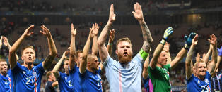 Tidenes skrell: Her redder Island fotballen